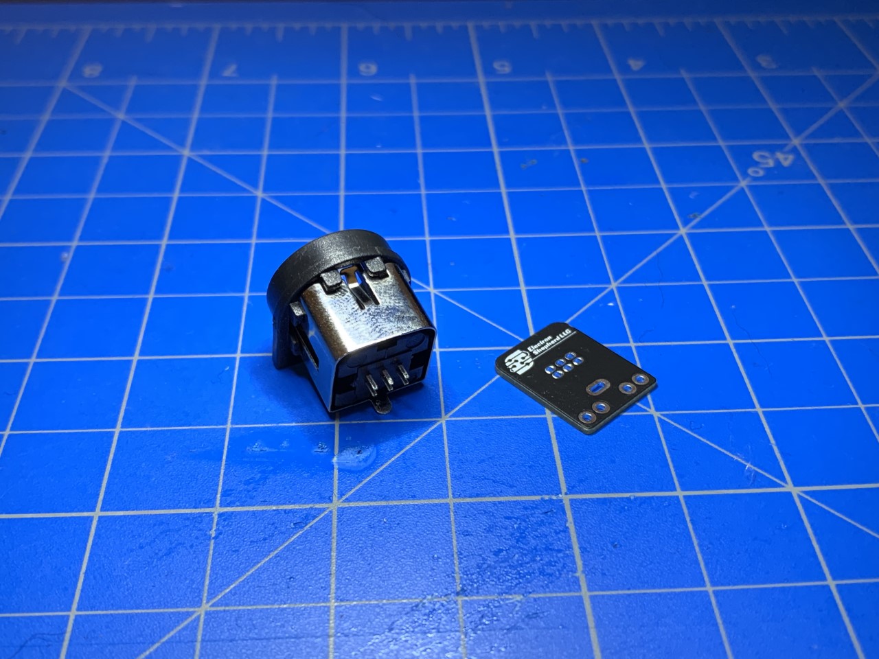 GameCube Controller Connector w/ Breakout PCB (Pack of 4)